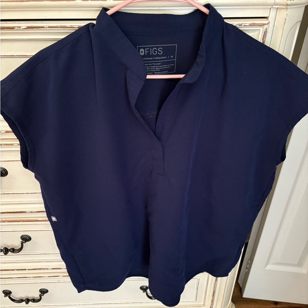 FIGS Rafaela Oversized Scrub Top
